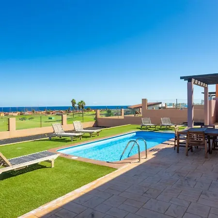 Domingo Villa La Guirra